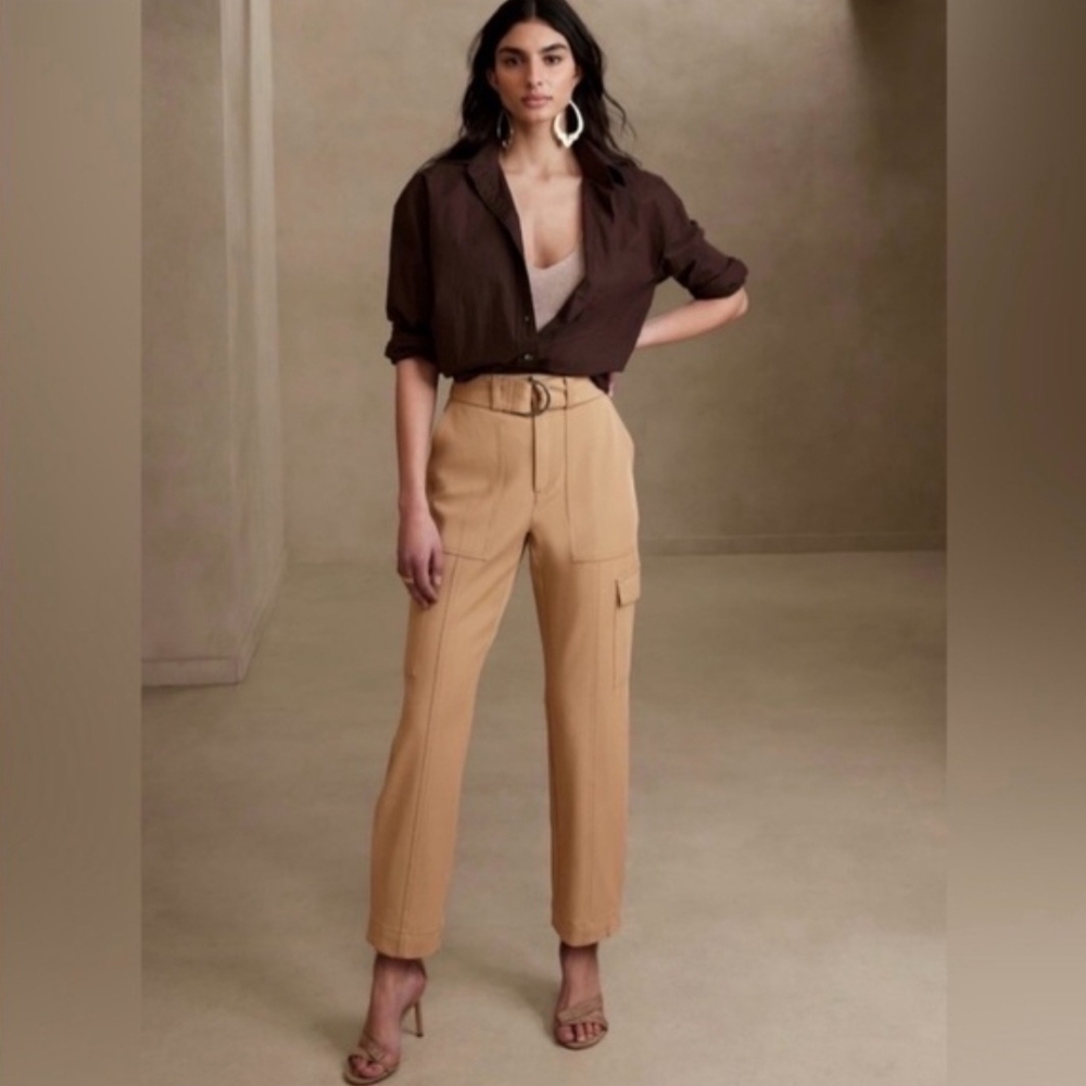 Banana Republic High-Waist Cargo Trousers in Tan And Black
